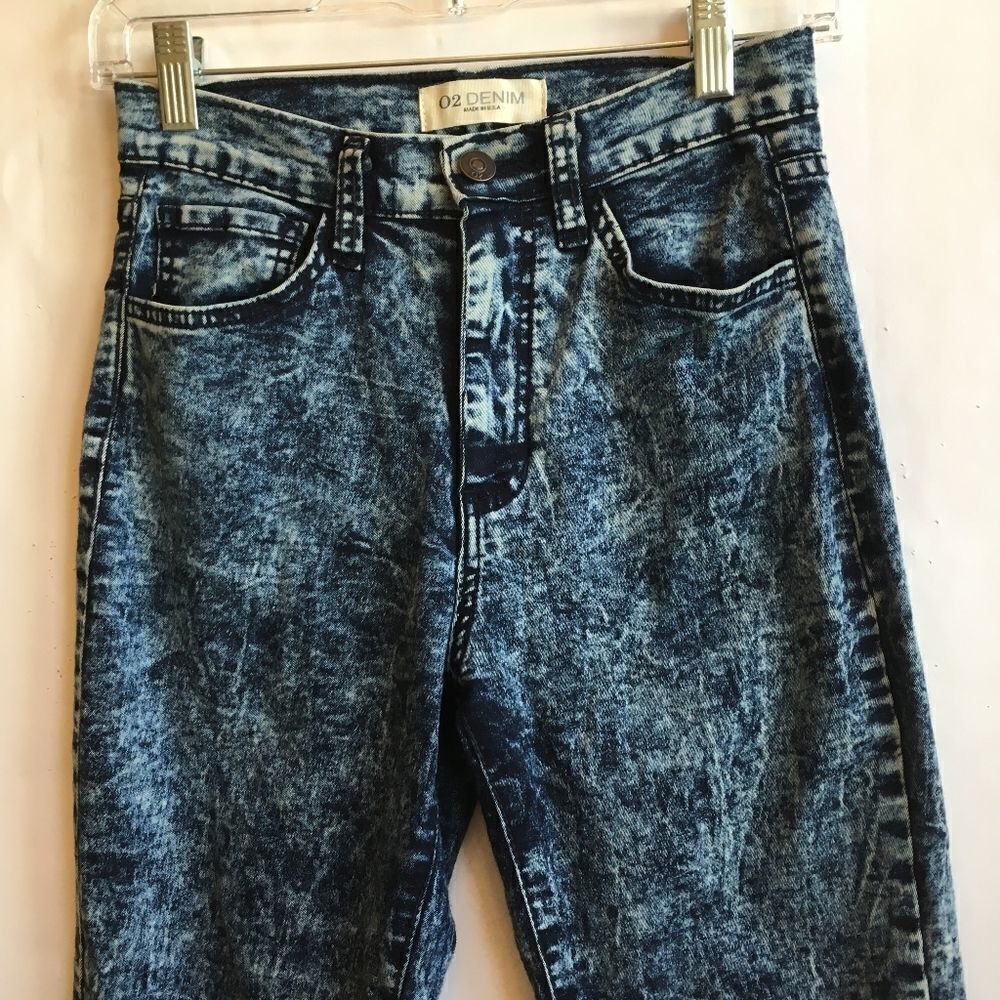 O2 DENIM HIGH RISE JEANS IN ACID WASH - Picture 4 of 6
